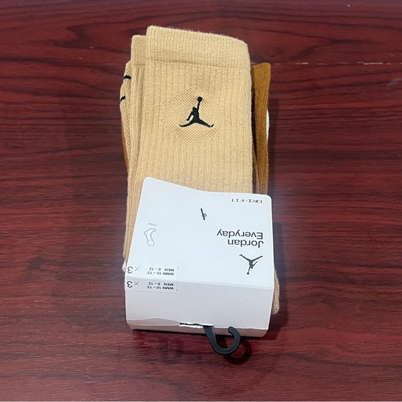 Jordan Everyday, Crew Socks, DX9632 909, 3 Pack - Picture 3 of 9